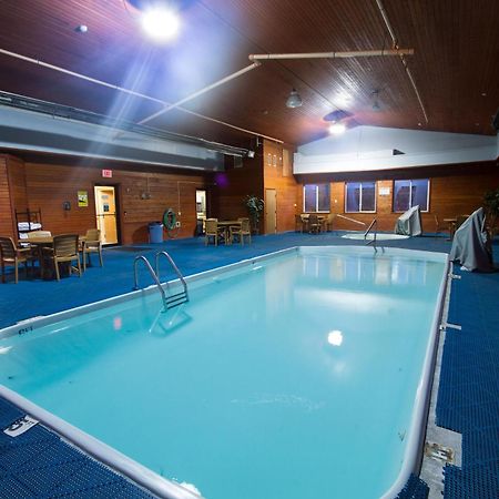 Miles City Hotel Екстер'єр фото