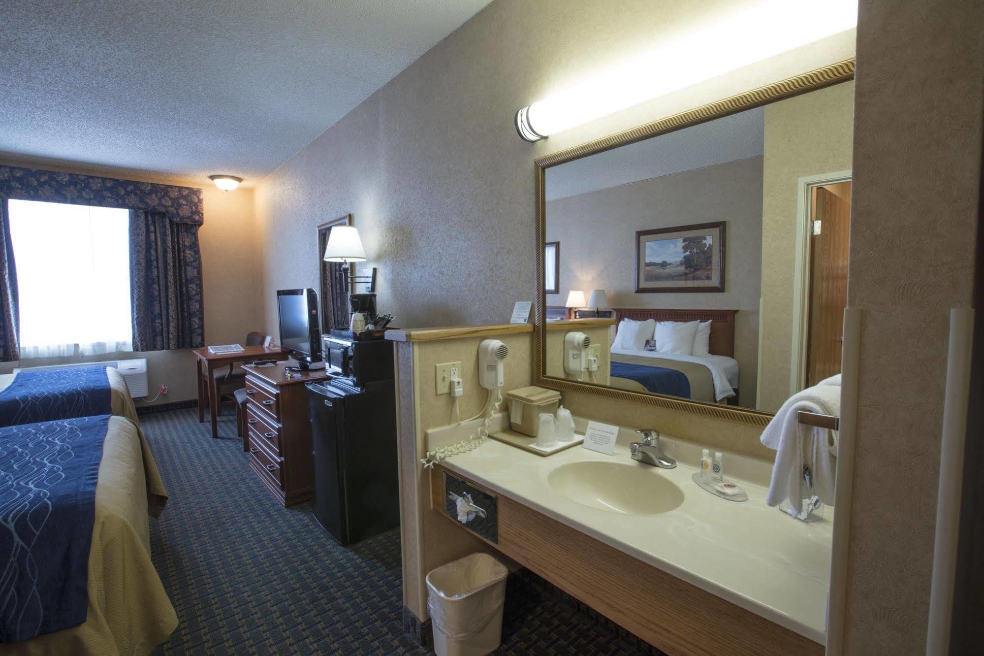 Miles City Hotel Екстер'єр фото
