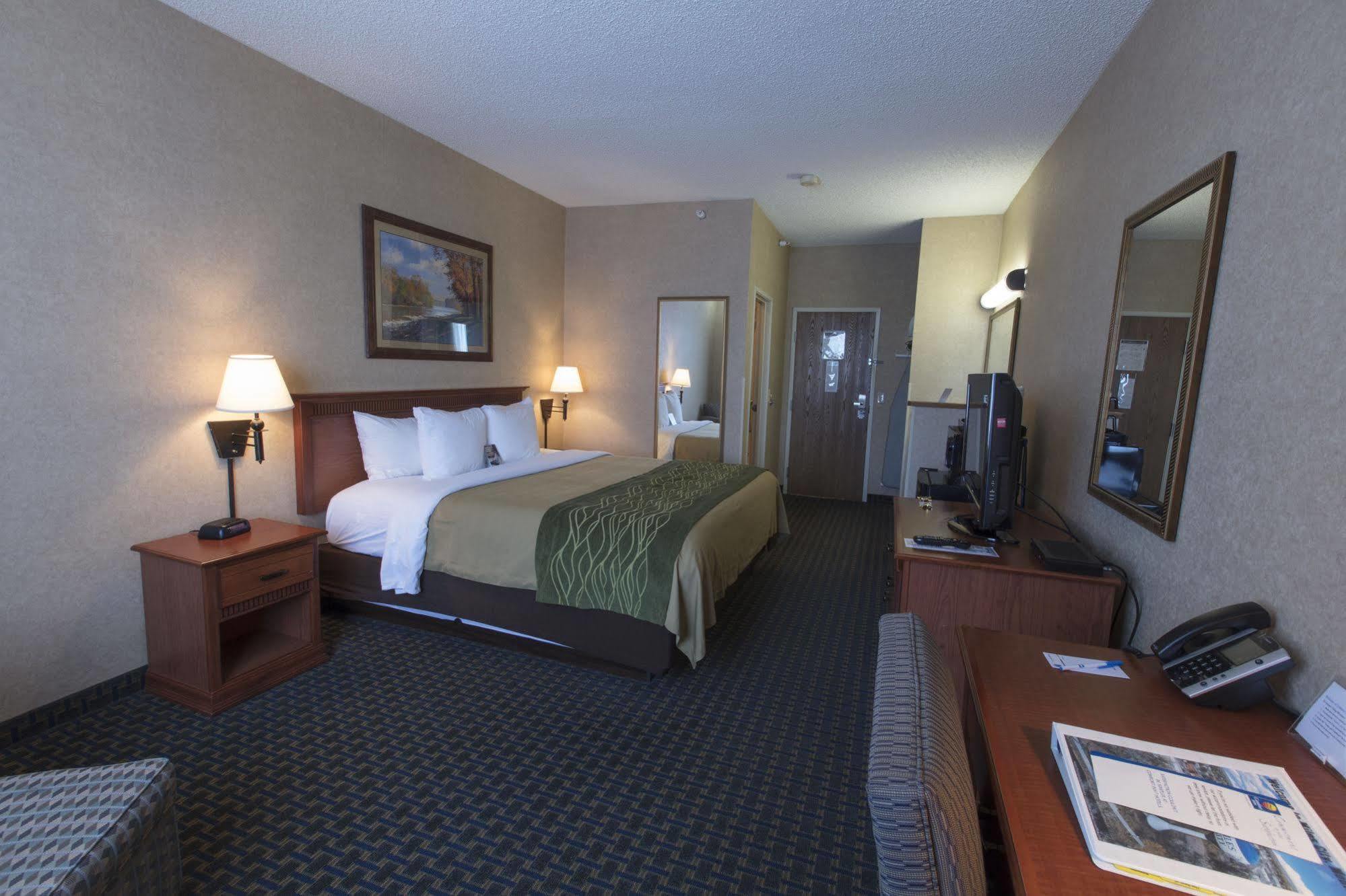 Miles City Hotel Екстер'єр фото