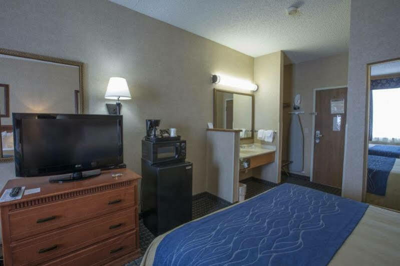 Miles City Hotel Екстер'єр фото