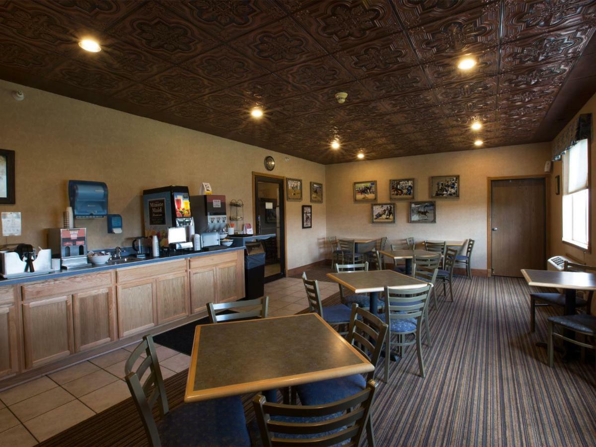 Miles City Hotel Екстер'єр фото